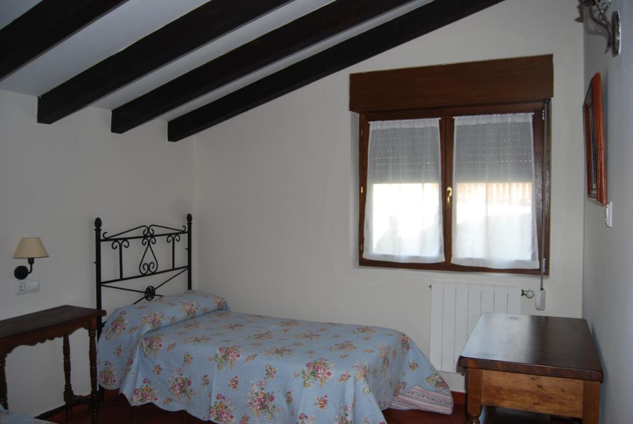 Apartamentos El Perujo Comillas Exteriör bild